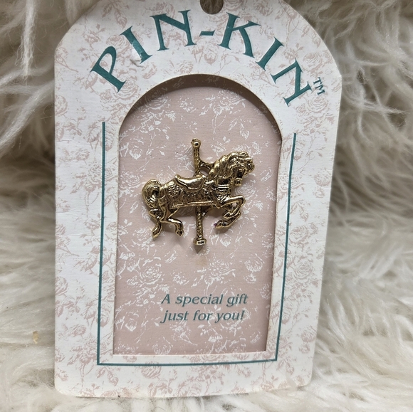 Pin Kin Estate Jewelry - Pin Kin Estate Gold Tone Carousel Horse Brooch Pin
